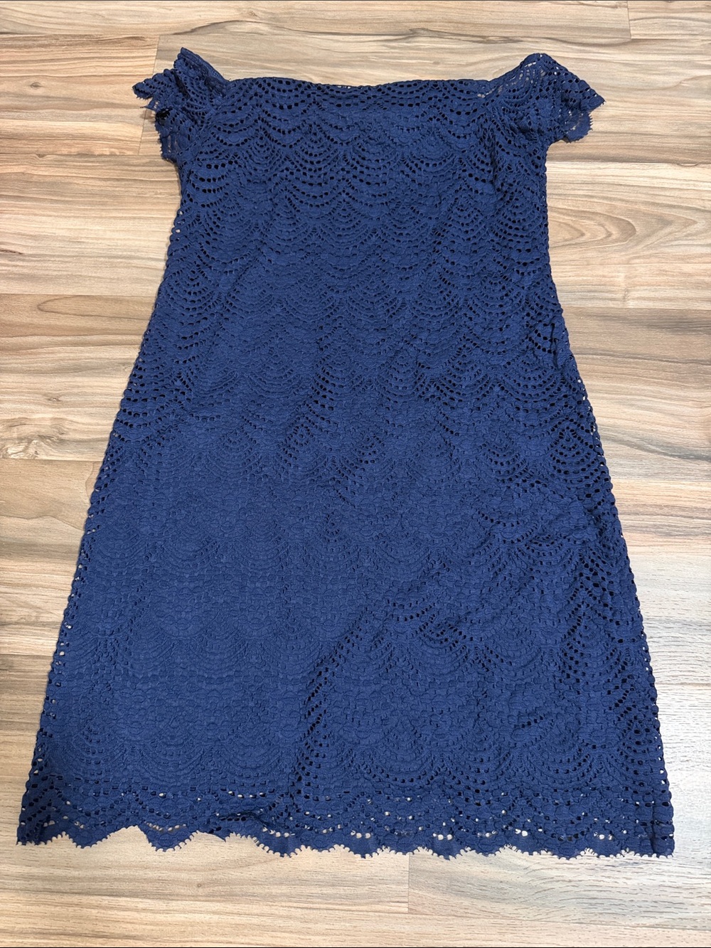Lilly Pulitzer Jade True Navy  Scalloped Shell Lace Shift Dress Women’s Sz. L